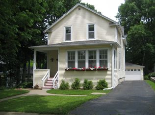 836 Prairie Ave, Downers Grove, IL 60515