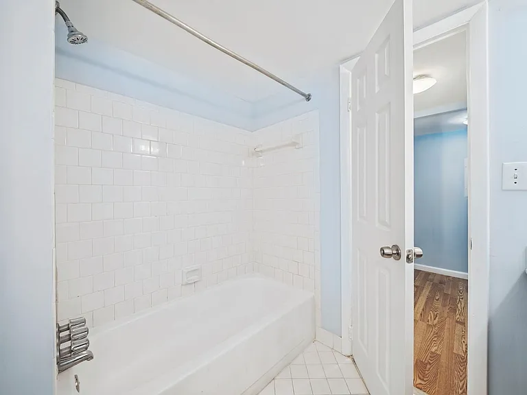 429 Kenyon St NW #T2 — Photo 20