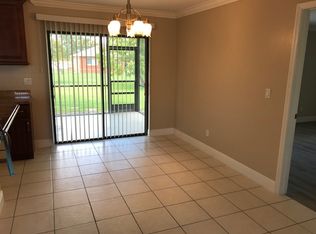 429 SE 19th Ln, Cape Coral, FL 33990