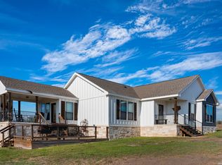 208 WELL PAD RD, George West, TX 78022