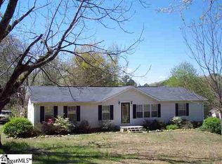 207 Harbour West Dr, Westminster, SC 29693