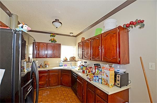 2nd image of 4245 Amy Dr