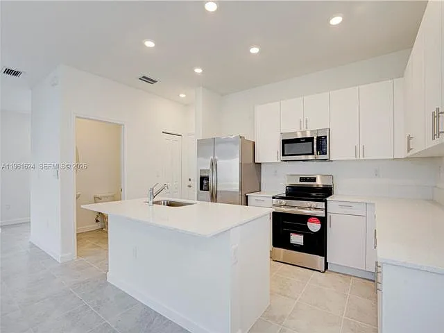 2728 SE 24th Ct — Photo 11