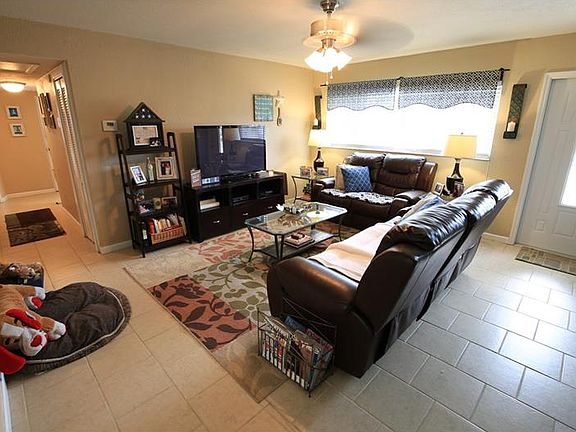 5th image of 3724 Manatee Dr SE