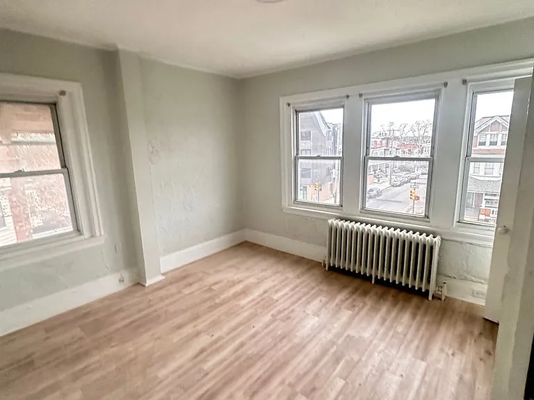 4950 Walnut Street — Photo 4