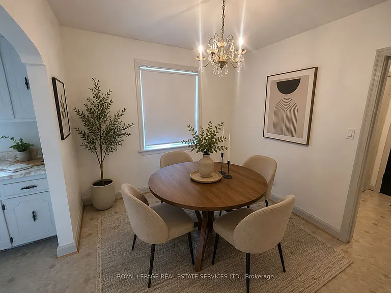 100 Ballacaine Dr — Photo 5