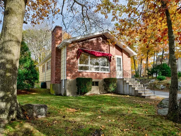 32 Staaf Rd, Saugus, MA 01906