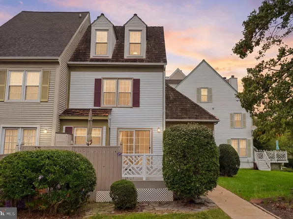 12839 Mill Brook Ct, Woodbridge, VA 22192