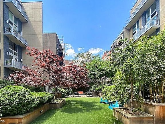 3rd image of 505 W 47th St #5DN