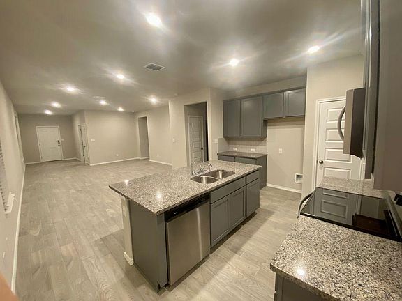 3rd image of 2440 Dielman Dr