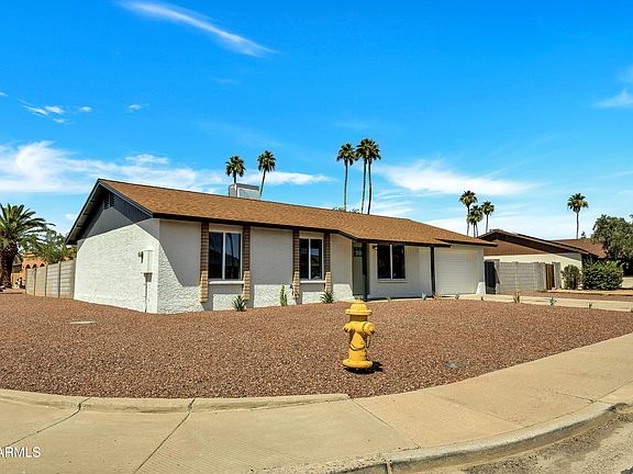 3rd image of 3614 W DANBURY Drive