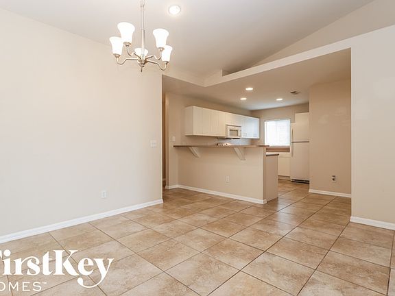 5th image of 8409 Cypress Dr S