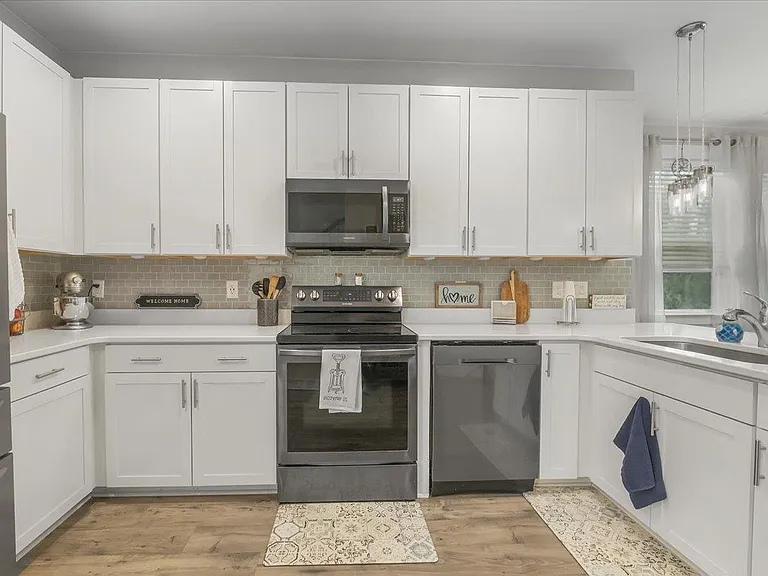 3995 Four Poles Park Dr — Photo 11