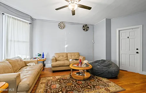 569 Washington Ave Photo 1
