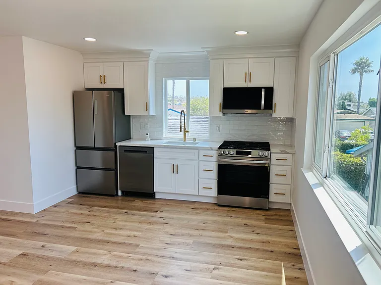 6281 Balmoral Dr #1 — Photo 11