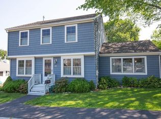 20 Farrell St, Newburyport, MA 01950
