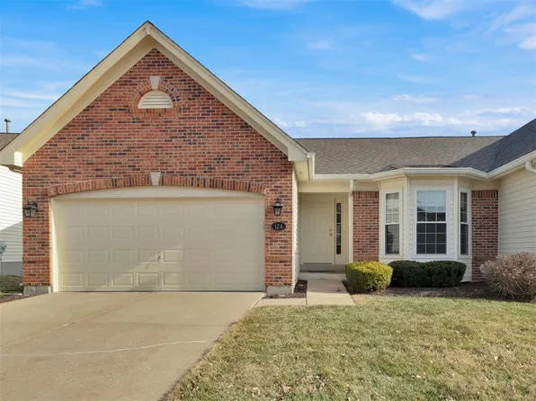 124 New Holland Dr, Chesterfield, MO 63017