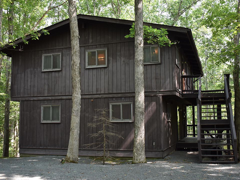 1st image of 131 Basswood Dr