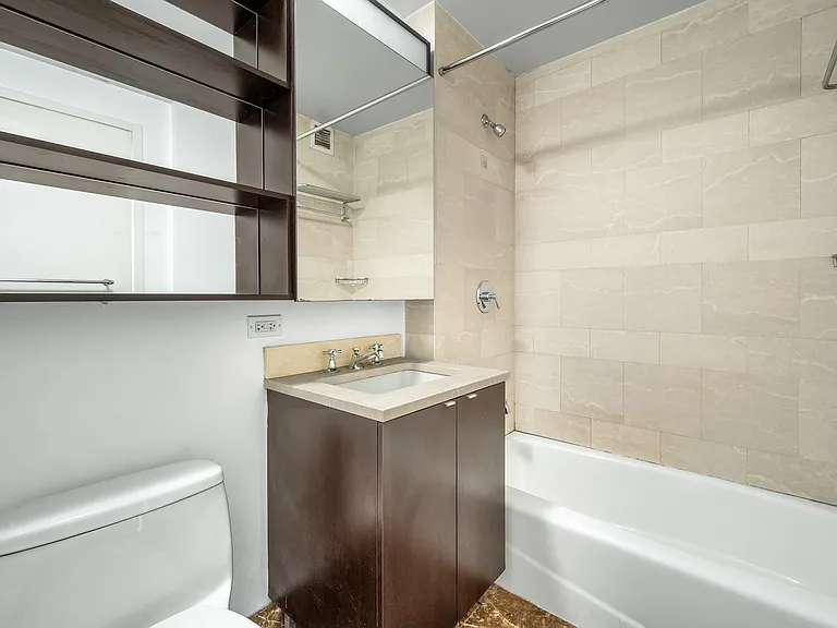 215 E 96th St #28L — Photo 11