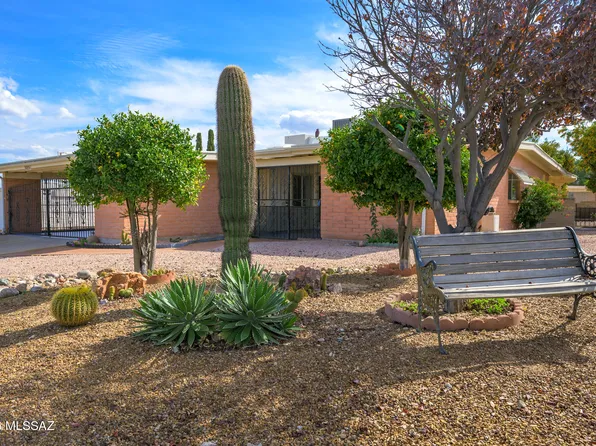 413 W San Ignacio, Green Valley, AZ 85614