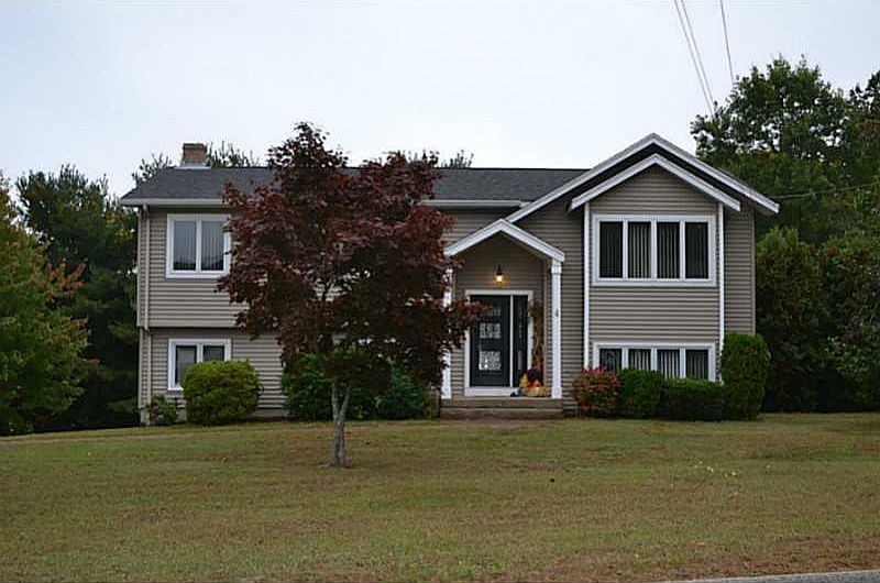 1st image of 4 Caraway Dr