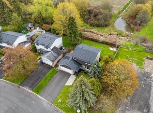 111 Peacock Blvd N, Pt Hope, ON L1A2X5