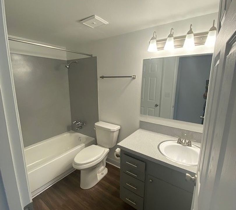 1st image of 210 Bethel St NE #35