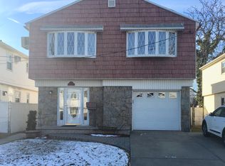 28 Signs Rd, Staten Island, NY 10314