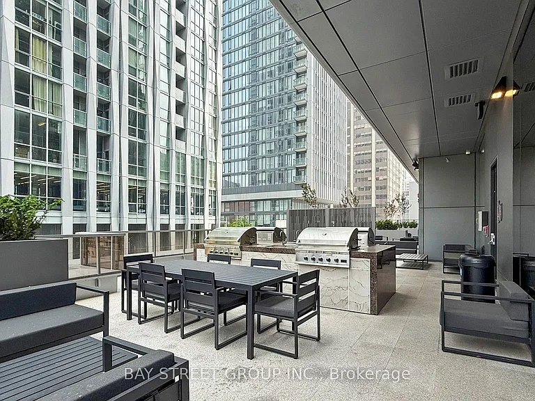 11 Yorkville Ave #2312 — Photo 48