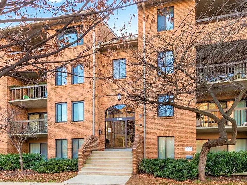 11415 Commonwealth Dr #301