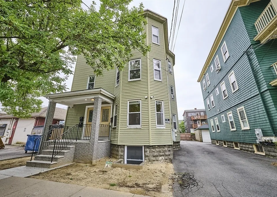 103 Grant St #1