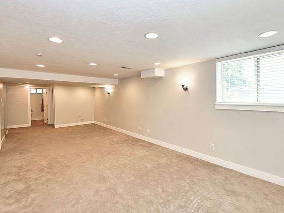 3rd image of 1835 E Severn Dr