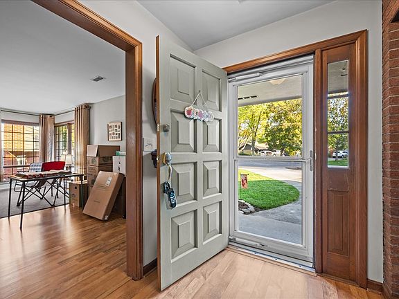 4th image of 1333 Merrimac Pl