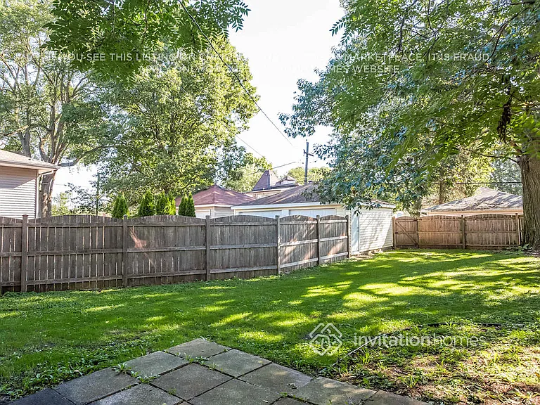 223 N Bierman Ave — Photo 17