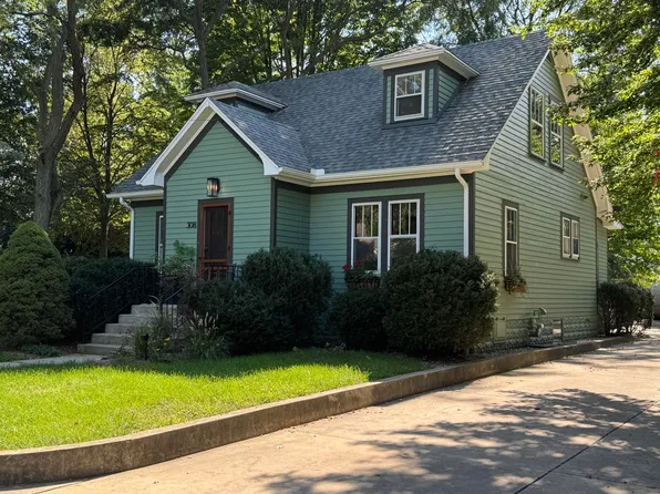308 S Barker St, New Buffalo, MI 49117