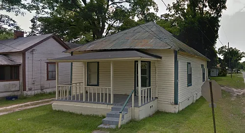 216 Chandler St Photo 1