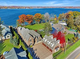 2611 East Lake Shore DRIVE, Twin Lakes, WI 53181