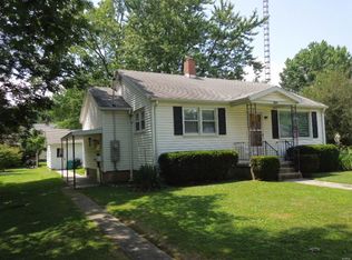 339 Henry St, Nokomis, IL 62075