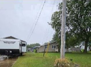 1108 Mary St, Clare, MI 48617