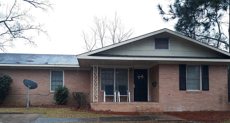 2nd image of 3541 13th Ave