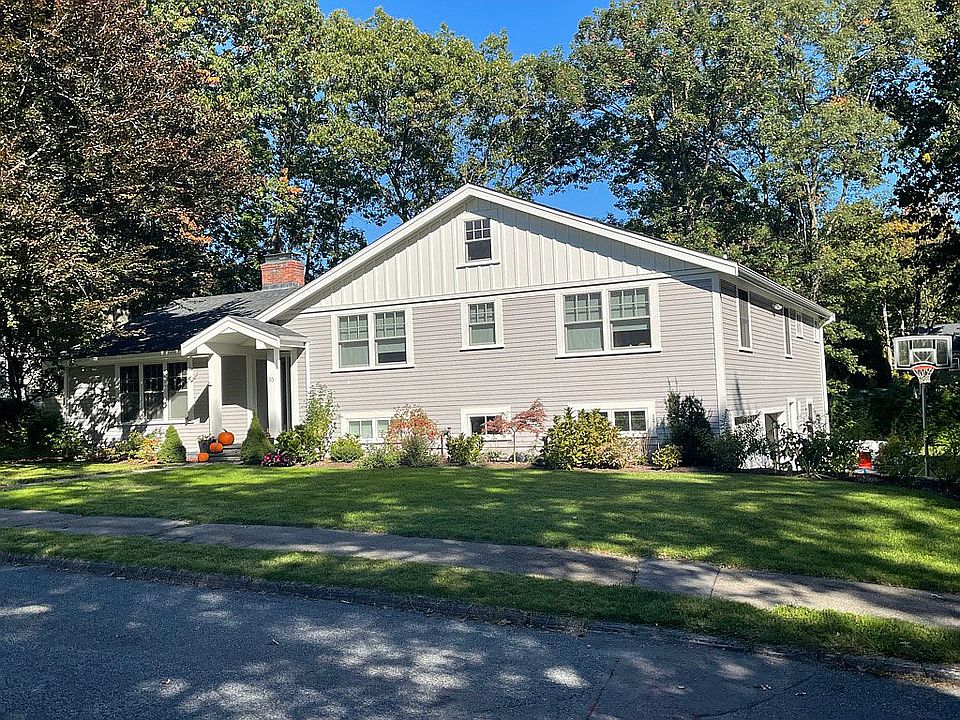 2nd image of 30 Linwood Rd