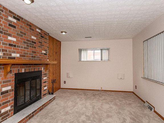 4th image of 3074 Autumnridge Dr