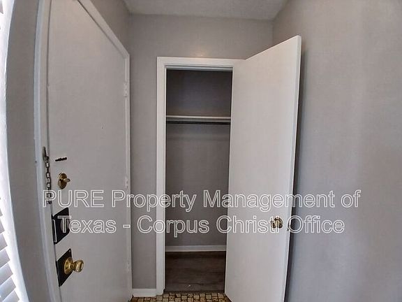 4th image of 5001 Middlecoff Rd #3A