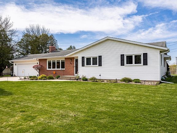2nd image of 103 Crescent Dr