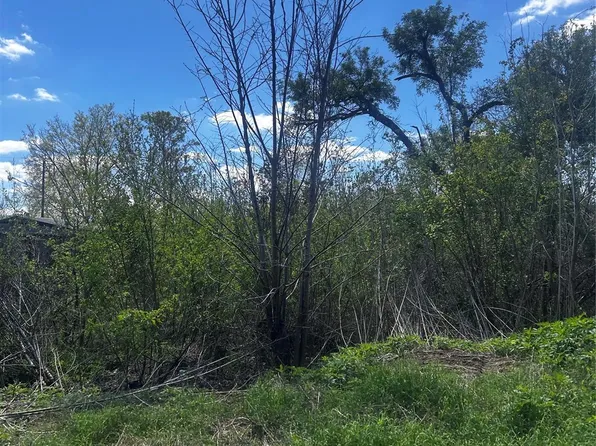 6214 Grosbeak Dr, Houston, TX 77048