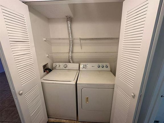4th image of 8560 N Sherman Cir #200