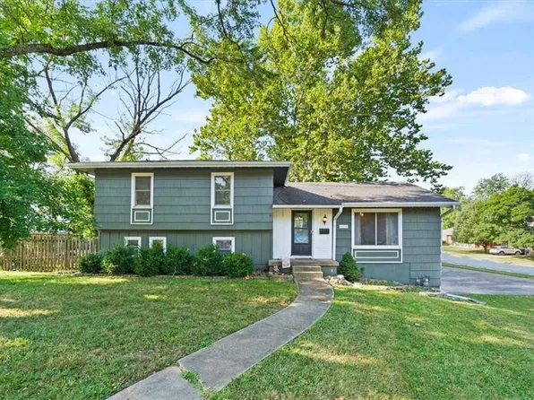 10630 Walrond Ave, Kansas City, MO 64137