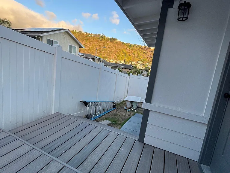 Palolo Ave — Photo 22