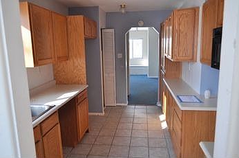 3rd image of 455 Newton St
