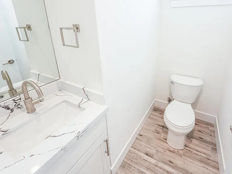 2843 S Myrtle St — Photo 25